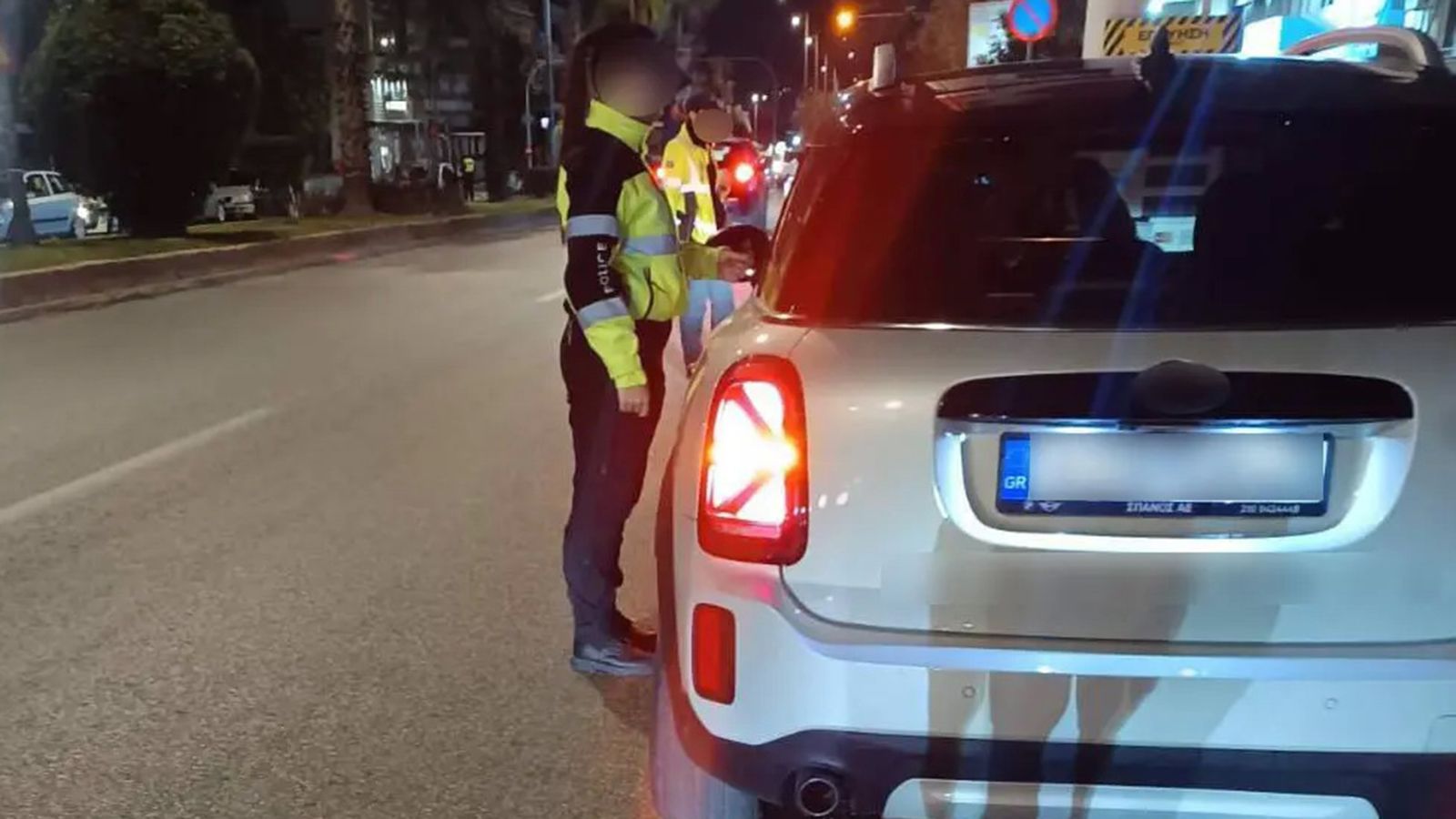 Αθήνα: Χειροπέδες σε 20 οδηγούς & 4.626 παραβάσεις σε 5 ημέρες